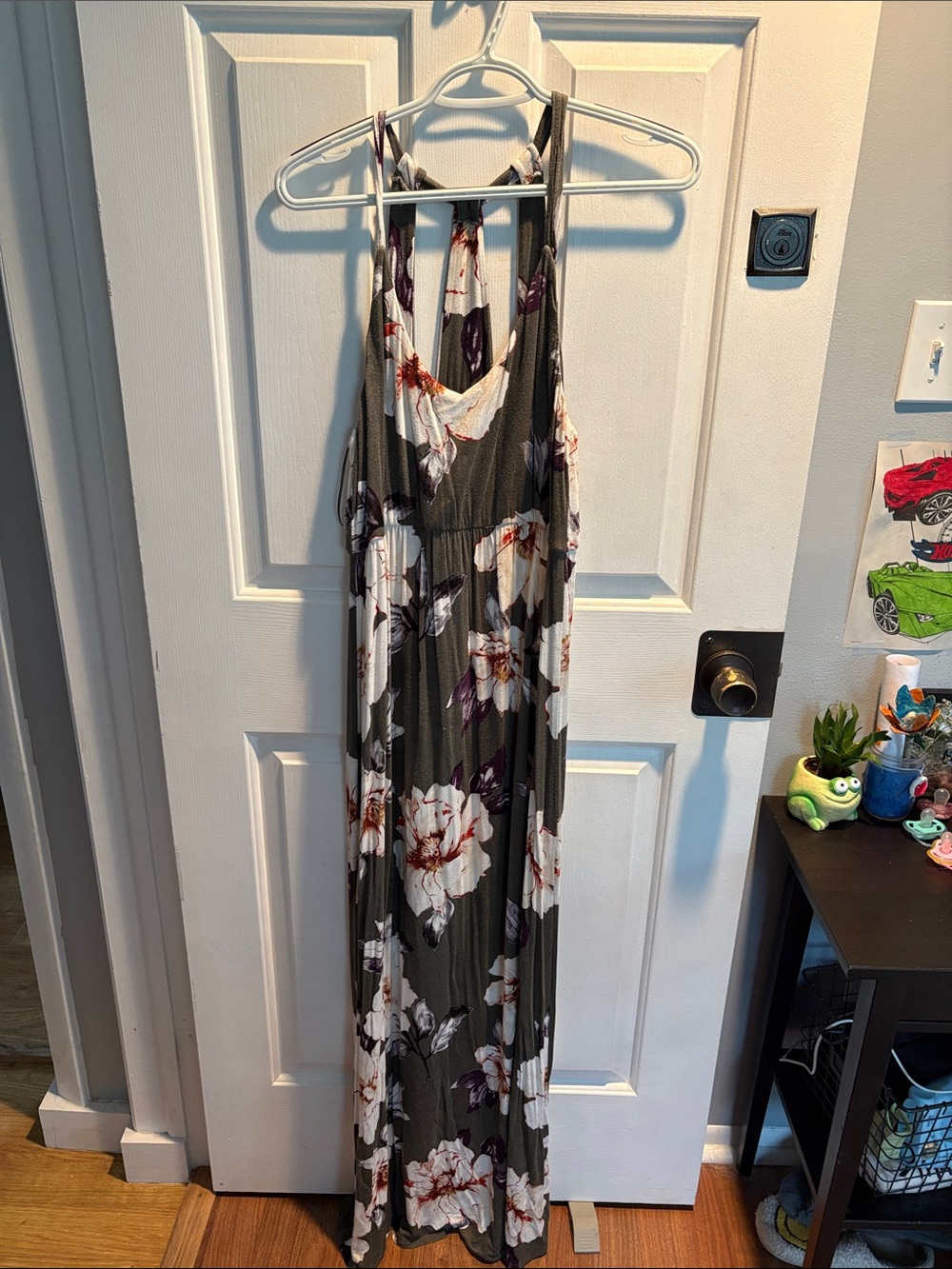 nine britton Olive Green Floral Maxi Dress